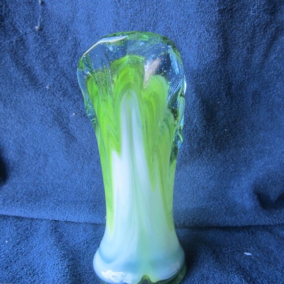 UNIQUE VTG HAND BLOWN HAND SWUNG V-SHAPED VASE MIXED COLORS - Picture 7 of 11